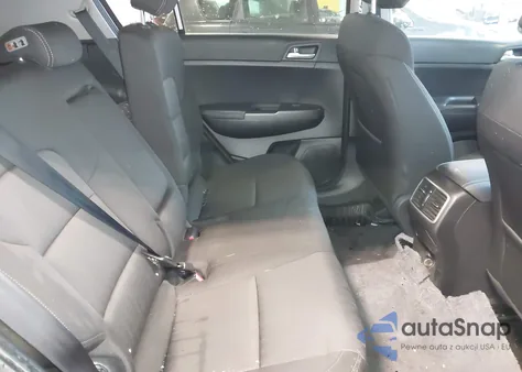 2020 Kia Sportage Lx z USA, uszkodzony, nr VIN KNDPMCAC8L7630860